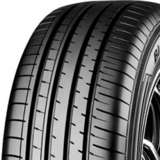 Yokohama BluEarth-XT AE61 215/60 R 17 96H